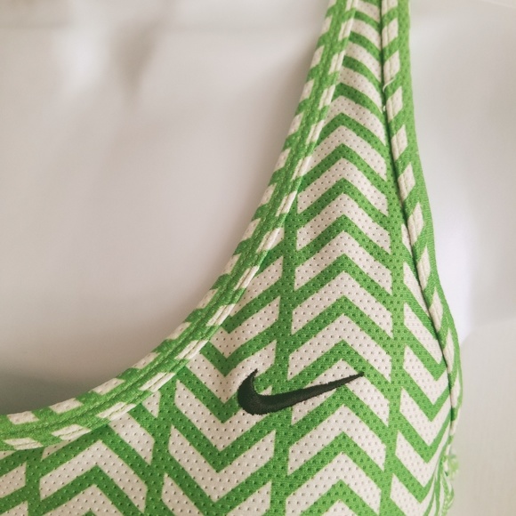 Nike Dri Fit Tank Built in Bra Gym Tennis ⭐bucks😂 - Picture 3 of 8